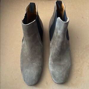 Vero Cuoio Taupe Suede Ankle Booties